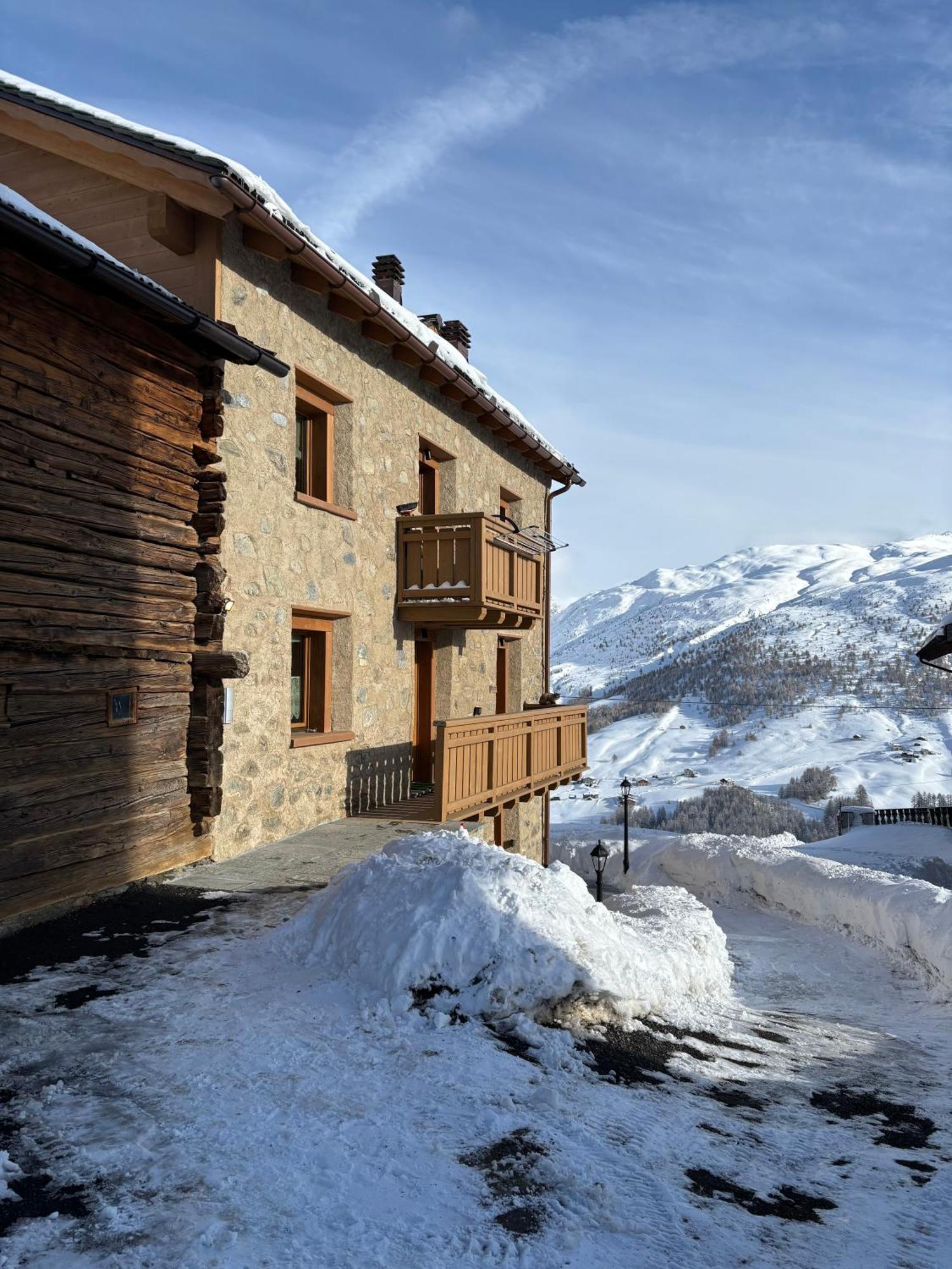Baita Della Valle -Appartamento Bucaneve- Ливиньо Экстерьер фото